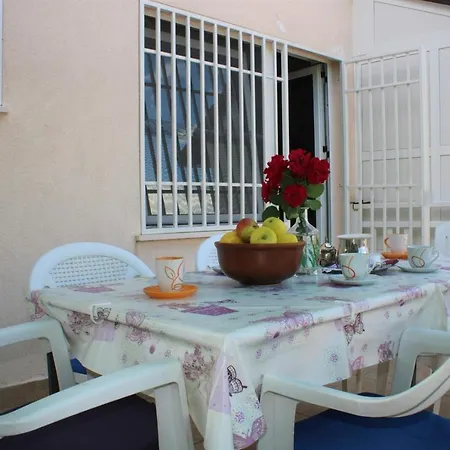 Casa Drita Pensión Neum