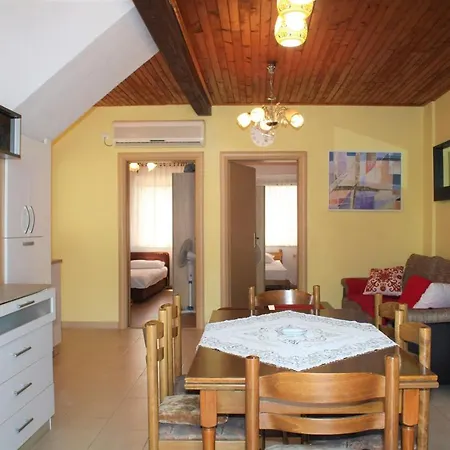 Casa Drita Pensión Neum